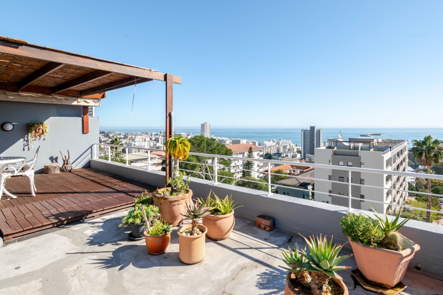 3 Bedroom Property for Sale in Sea Point Western Cape